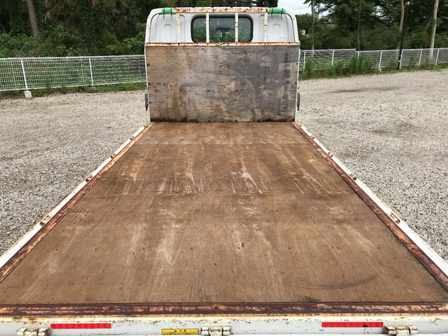 三菱ふそうキャンター平ボディ小型（2t・3t）[写真10]