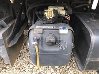 三菱ふそうキャンター平ボディ小型（2t・3t）[写真15]