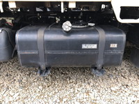 三菱ふそうキャンター平ボディ小型（2t・3t）[写真16]