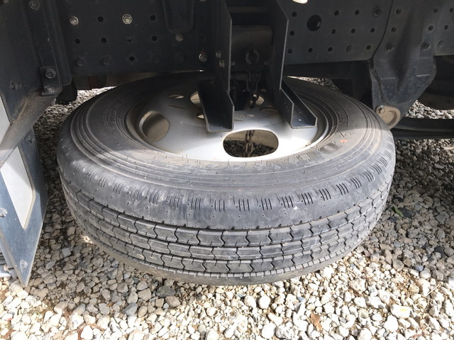 三菱ふそうキャンター平ボディ小型（2t・3t）[写真19]