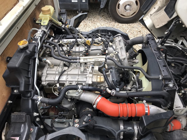 三菱ふそうキャンター平ボディ小型（2t・3t）[写真23]