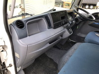 三菱ふそうキャンター平ボディ小型（2t・3t）[写真31]