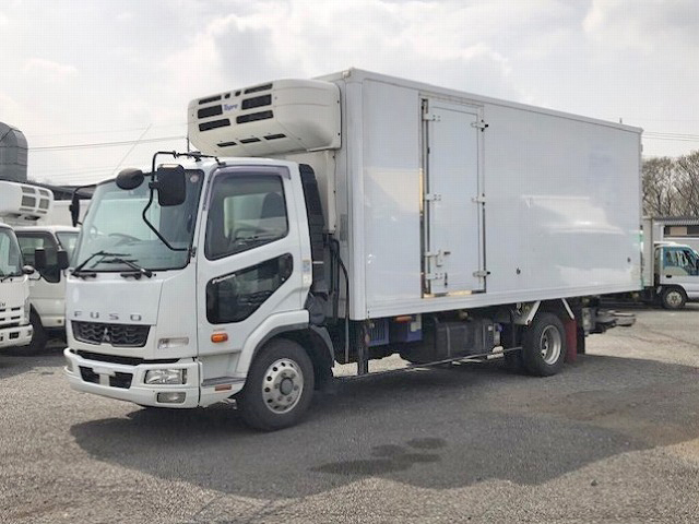 三菱ふそうファイター冷凍車（冷蔵車）中型（4t）[写真03]