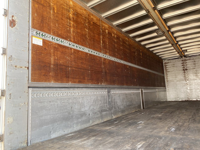 日野プロフィアアルミウイング大型（10t）[写真11]