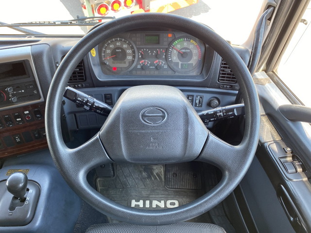 日野プロフィアアルミウイング大型（10t）[写真38]