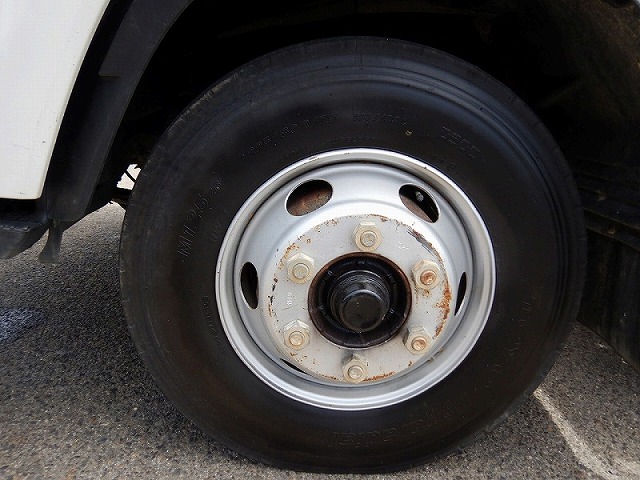 いすゞフォワードダンプ中型（4t）[写真26]