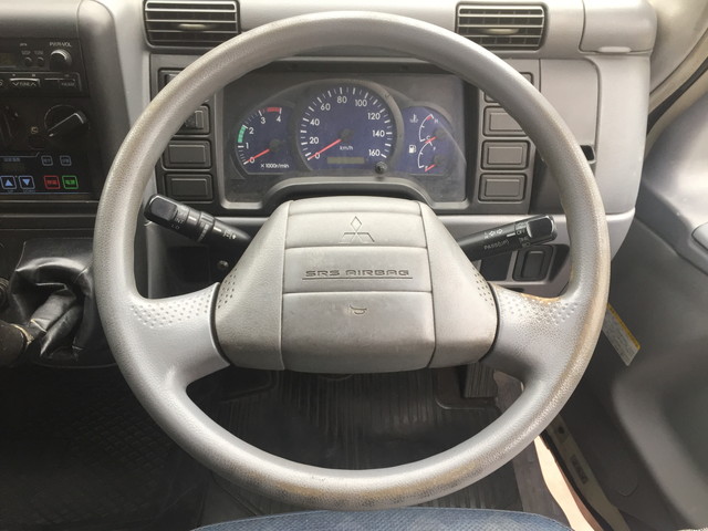 三菱ふそうキャンター冷凍車（冷蔵車）小型（2t・3t）[写真38]