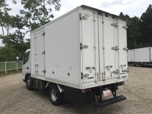 三菱ふそうキャンター冷凍車（冷蔵車）小型（2t・3t）[写真04]