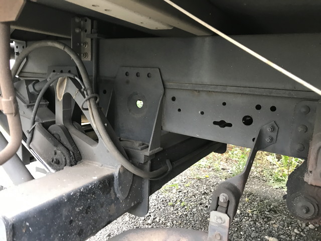 三菱ふそうキャンターアルミバン小型（2t・3t）[写真14]