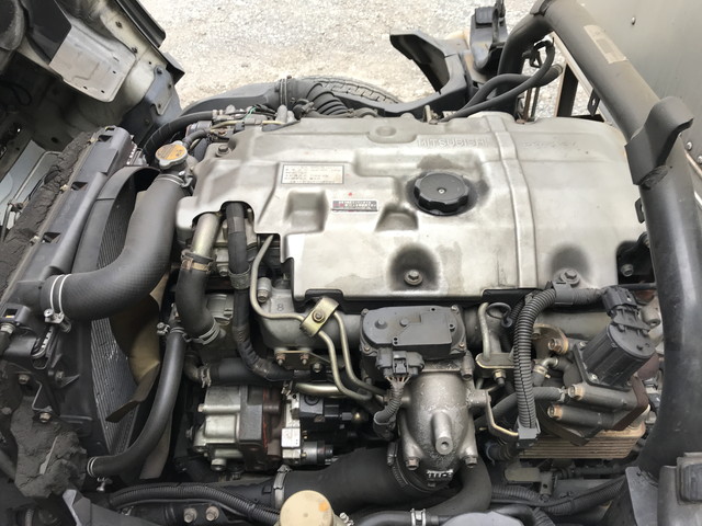 三菱ふそうキャンターアルミバン小型（2t・3t）[写真16]