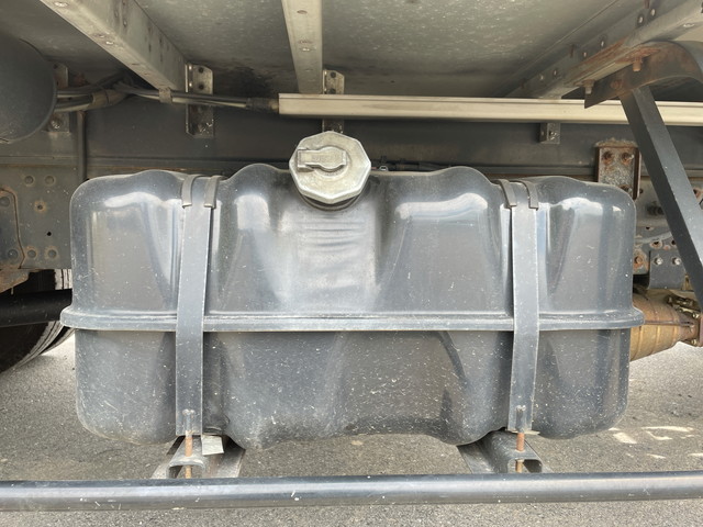 いすゞエルフアルミウイング小型（2t・3t）[写真18]