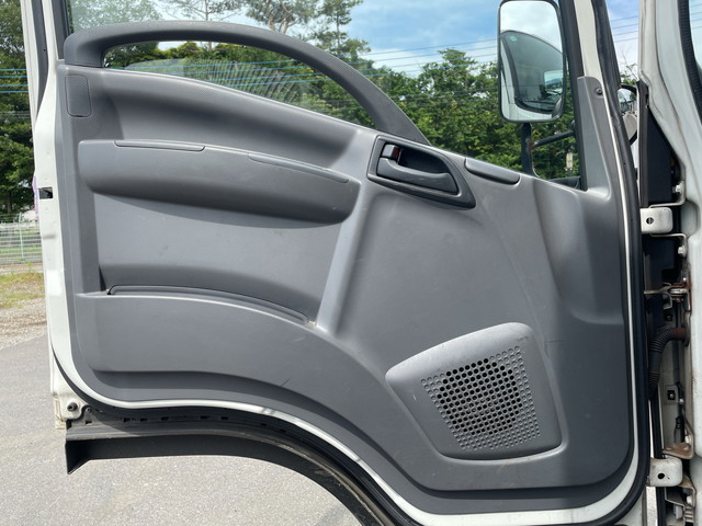 いすゞエルフアルミウイング小型（2t・3t）[写真27]