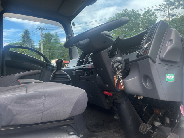 いすゞエルフアルミウイング小型（2t・3t）[写真33]