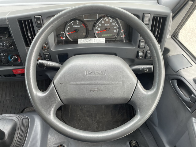 いすゞエルフアルミウイング小型（2t・3t）[写真36]