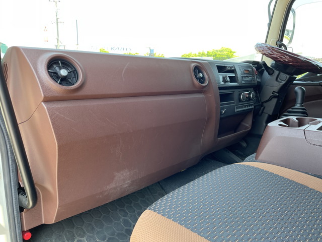 日野レンジャーアルミウイング中型（4t）[写真29]