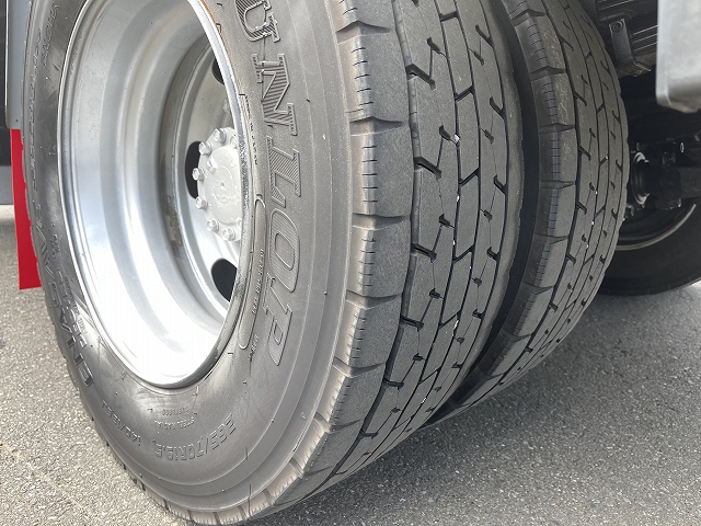 いすゞフォワードセルフクレーン4段増トン（6t・8t）[写真16]