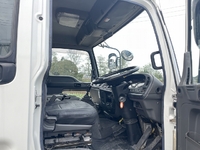 いすゞフォワードセルフクレーン4段増トン（6t・8t）[写真30]