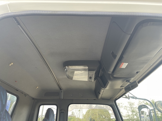 いすゞフォワードセルフクレーン4段増トン（6t・8t）[写真31]