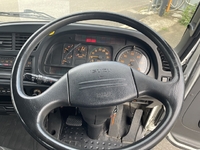 いすゞフォワードセルフクレーン4段増トン（6t・8t）[写真36]