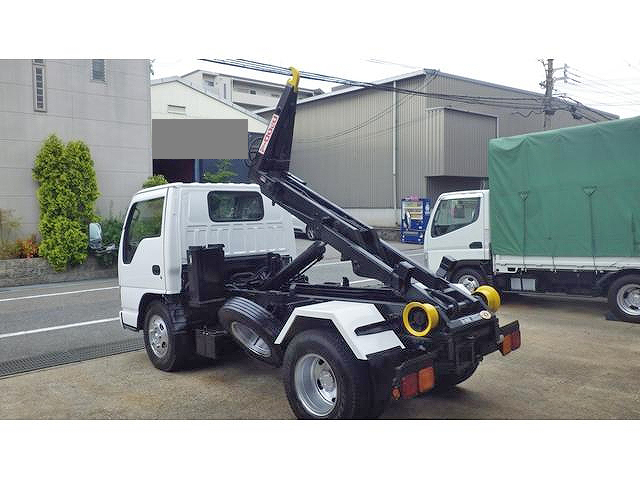 いすゞエルフコンテナ専用車小型（2t・3t）[写真02]