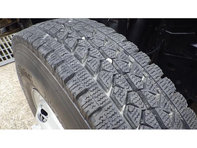 いすゞエルフコンテナ専用車小型（2t・3t）[写真25]