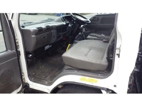 いすゞエルフコンテナ専用車小型（2t・3t）[写真32]