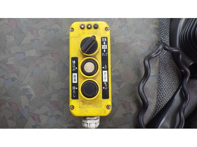 いすゞエルフコンテナ専用車小型（2t・3t）[写真39]