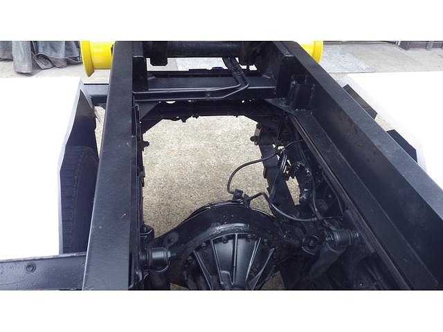 いすゞエルフコンテナ専用車小型（2t・3t）[写真06]