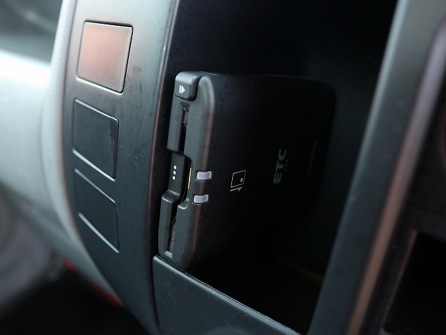 トヨタトヨエース平ボディ小型（2t・3t）[写真16]