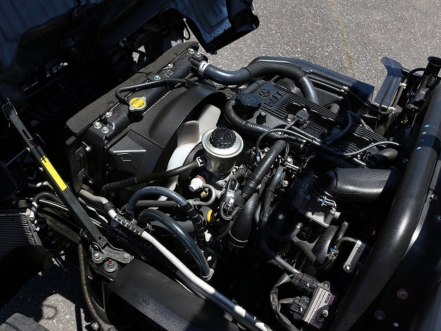 トヨタトヨエース平ボディ小型（2t・3t）[写真18]