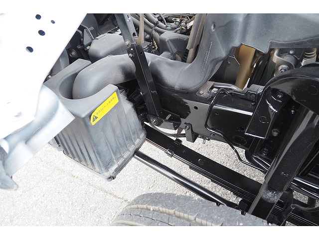 いすゞエルフ高所作業車小型（2t・3t）[写真18]