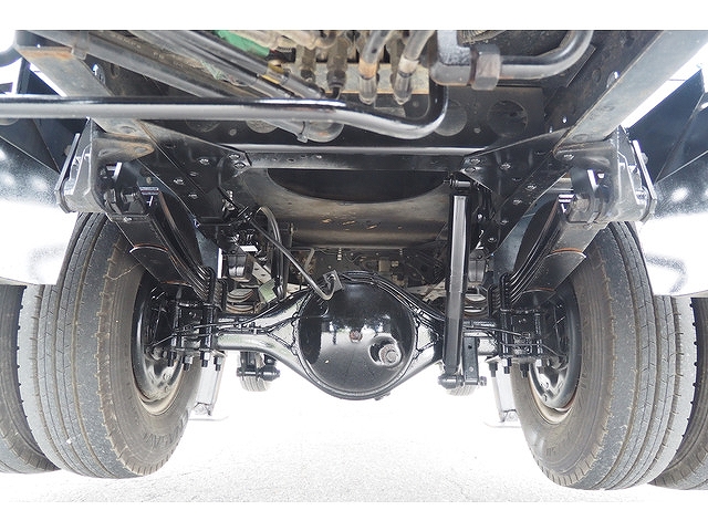 いすゞエルフ高所作業車小型（2t・3t）[写真21]