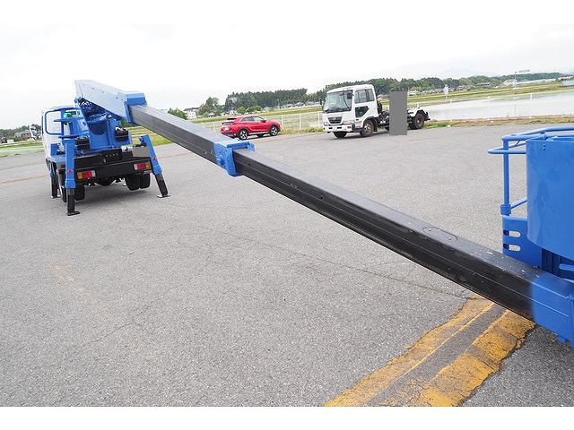 いすゞエルフ高所作業車小型（2t・3t）[写真34]