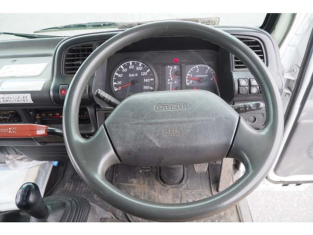 いすゞエルフ高所作業車小型（2t・3t）[写真39]