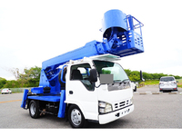 いすゞエルフ高所作業車小型（2t・3t）[写真03]