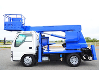 いすゞエルフ高所作業車小型（2t・3t）[写真07]