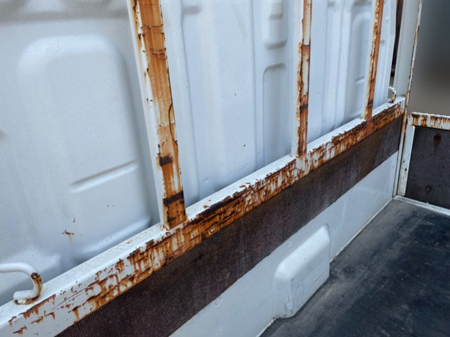 トヨタトヨエース平ボディ小型（2t・3t）[写真05]