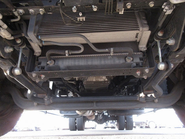 三菱ふそうキャンターアルミバン小型（2t・3t）[写真23]