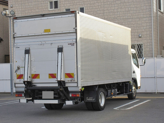 三菱ふそうキャンターアルミバン小型（2t・3t）[写真04]
