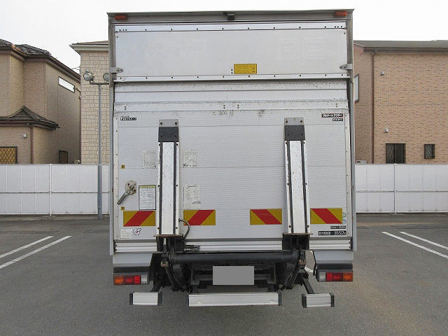 三菱ふそうキャンターアルミバン小型（2t・3t）[写真07]