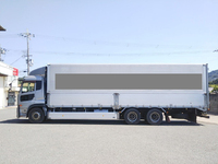 UDトラックスクオンアルミウイング大型（10t）[写真04]