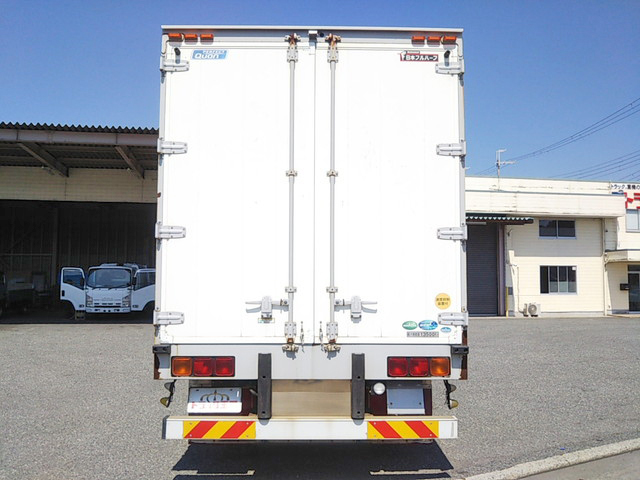 UDトラックスクオンアルミウイング大型（10t）[写真09]