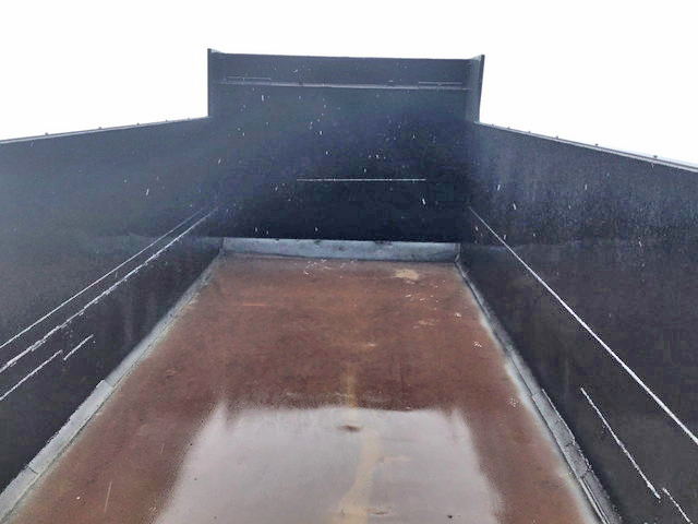 三菱ふそうスーパーグレート深ダンプ（土砂禁ダンプ）大型（10t）[写真10]