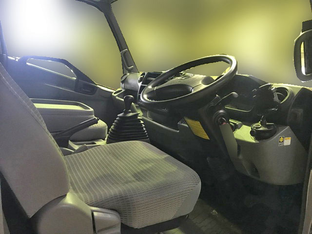 日野デュトロクレーン4段小型（2t・3t）[写真23]