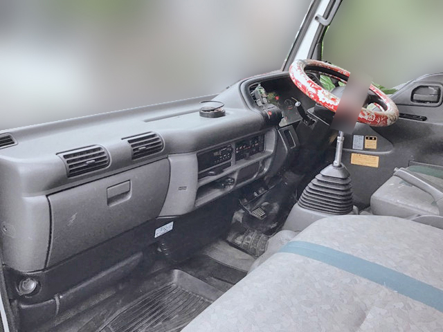いすゞエルフダンプ小型（2t・3t）[写真05]