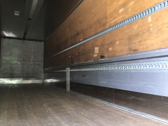 日野プロフィアアルミウイング大型（10t）[写真09]