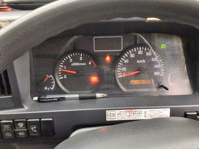 いすゞエルフパッカー車（塵芥車）小型（2t・3t）[写真16]