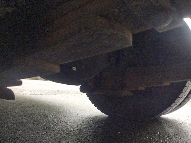 いすゞエルフパッカー車（塵芥車）小型（2t・3t）[写真09]