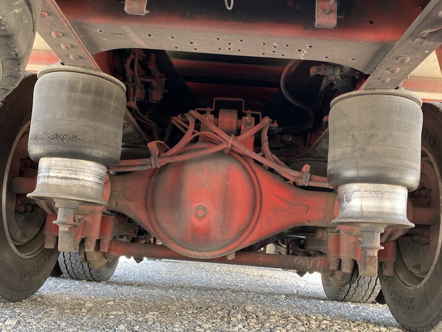 いすゞギガアルミウイング大型（10t）[写真18]