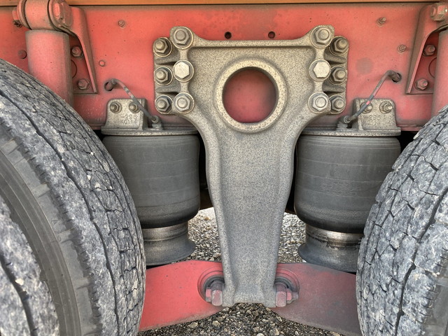 いすゞギガアルミウイング大型（10t）[写真20]